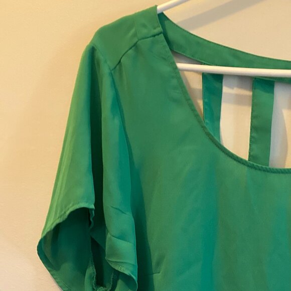 Torrid Bright Green Top - Picture 2 of 5